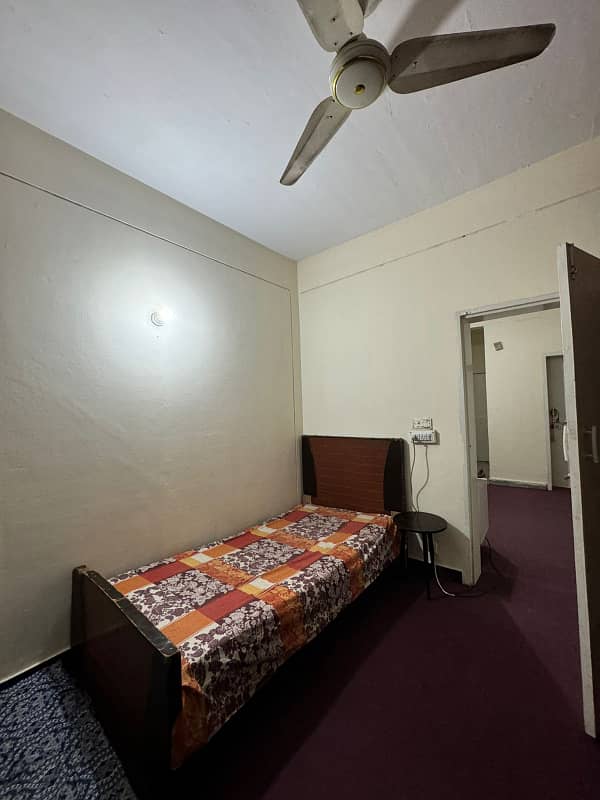 Furnish room available in G11/3 for ladies only 3