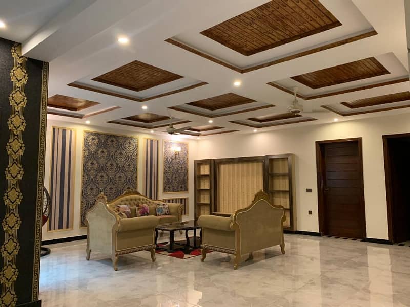 Kanal 3bed superb upper portion in wapda town 8