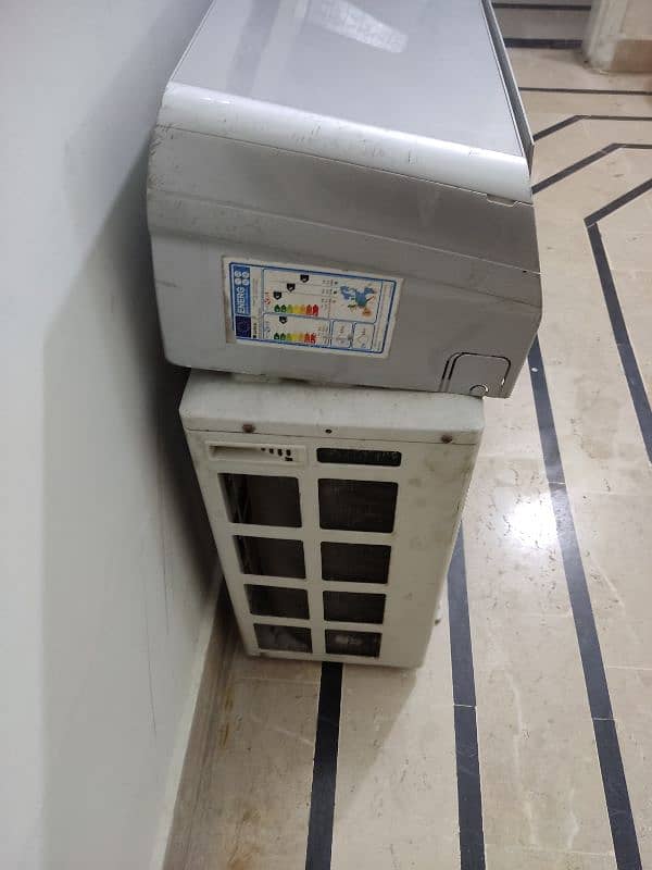 Gree inverter AC Good condition 2