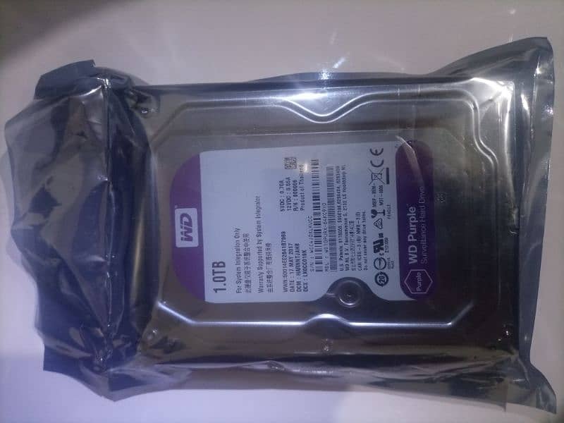 WD 1 TB Hard Drive 0