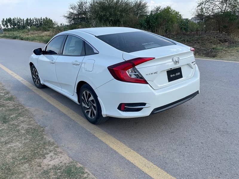 Honda Civic Oriel Ug 2016 1