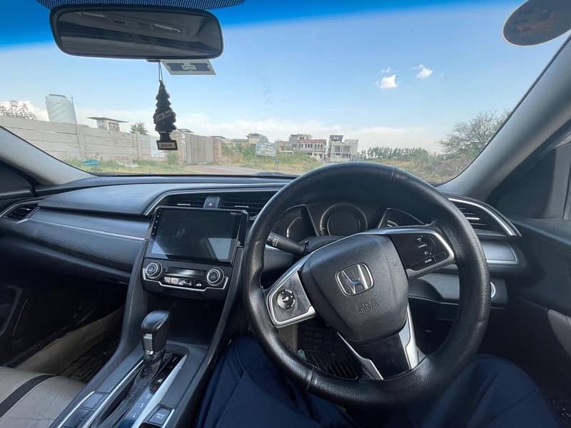 Honda Civic Oriel Ug 2016 8