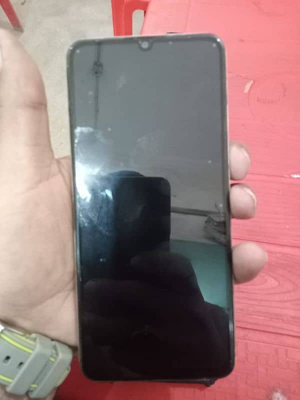 realme c53 6/128 0