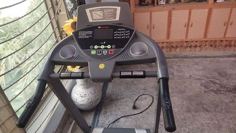 Electric Treadmill Running Machine in Good Condition 0