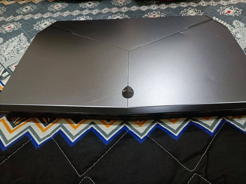 Dell Alienware 17 R2 GTX 980m core i7 10