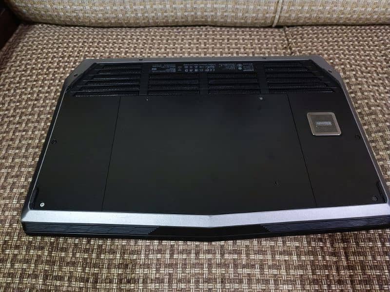 Dell Alienware 17 R2 GTX 980m core i7 14