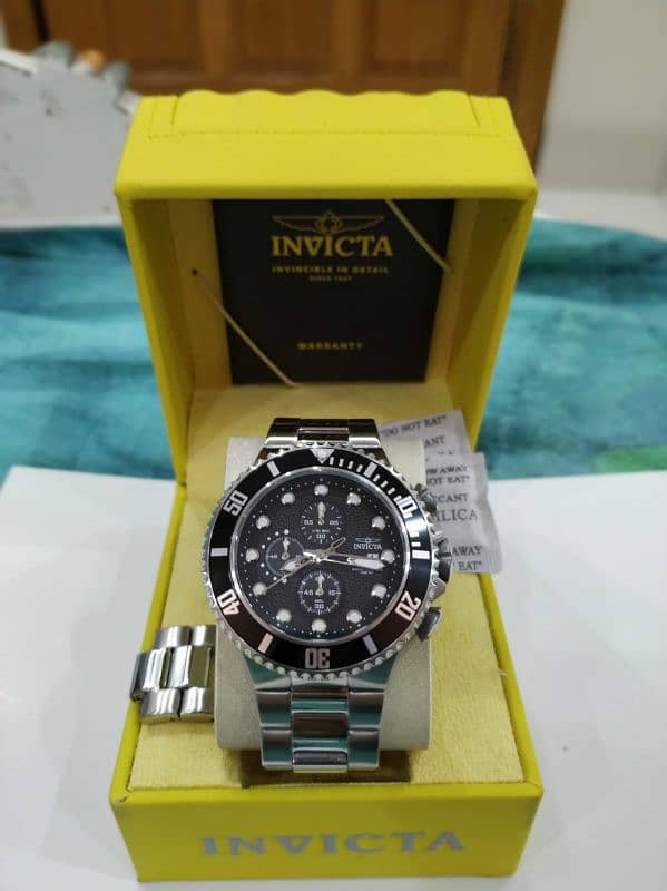 Invicta Men's 18906 Pro Diver Analog Display Japanese Quartz Silver. 1