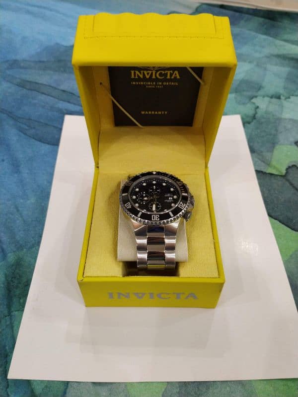 Invicta Men's 18906 Pro Diver Analog Display Japanese Quartz Silver. 10