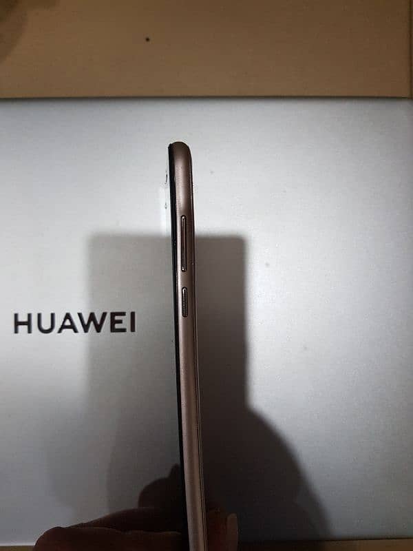 Huawei Y7 2018 3