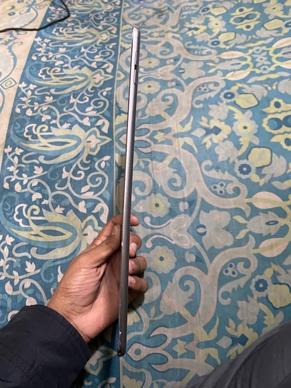 ipad air 2 (16gb) 5