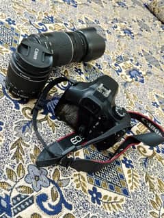 Canon 000D DSLR Camera With 18-55mm & 75-300mm lenses Excellent Cond. .