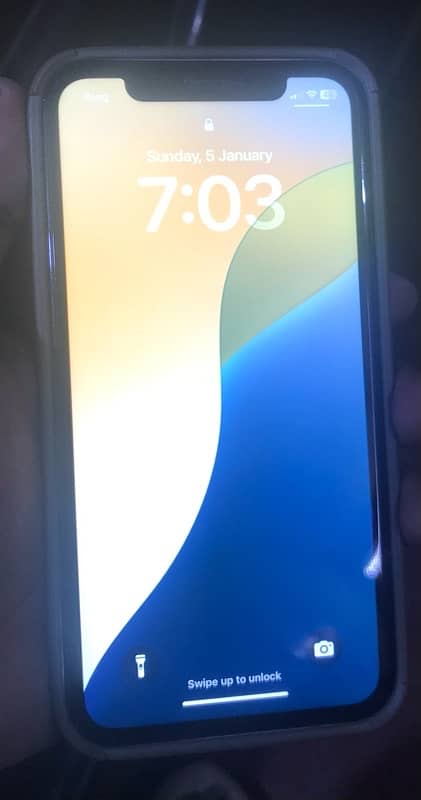 IPhone XR white colour 64gb dual sim pta approved 4