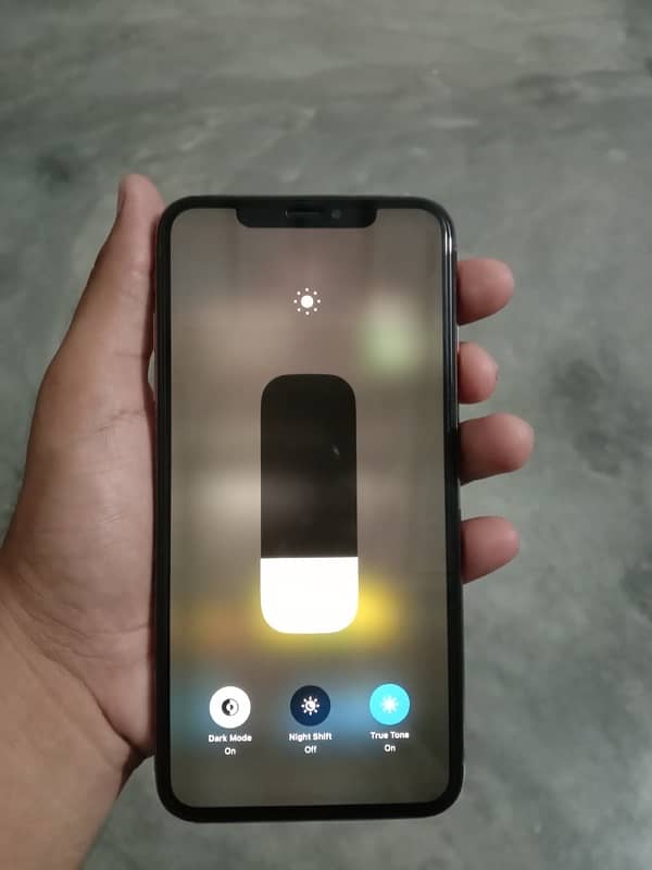 iphone Xs max Pta approved 4