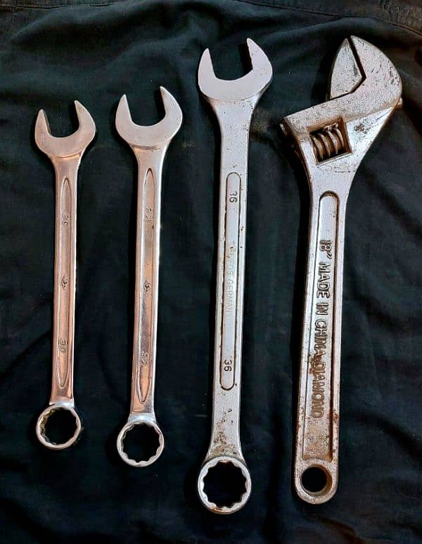 Wrench Adjustable And Fix Panay Available Pure Chrome 0