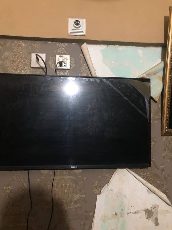 ORIENT TV FOR SELL BOX K SATH 3