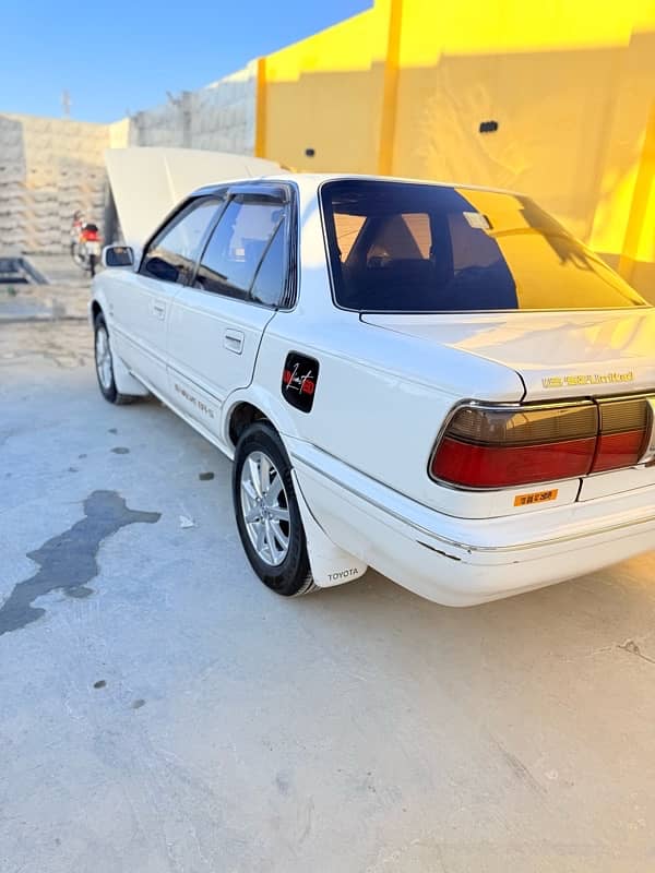 Toyota Corolla 1991 4