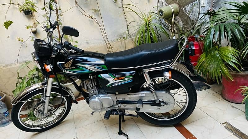 Honda Cg 125 22/23 All punjab Fresh Condition Biometric available 0