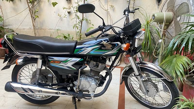 Honda Cg 125 22/23 All punjab Fresh Condition Biometric available 14