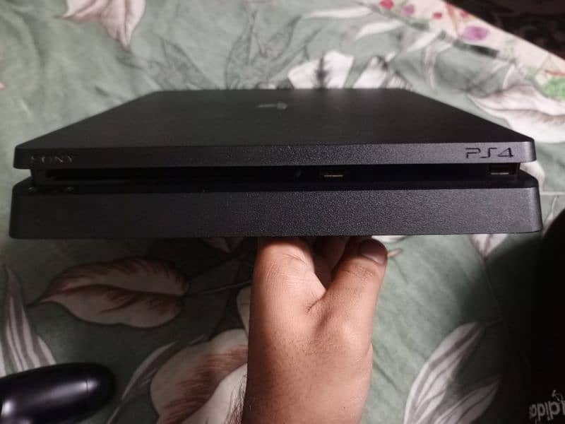 Ps4 slim sealed machine 5