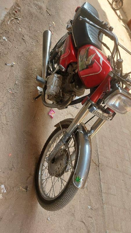 bike mai koi km nhi All OK fst 1 owner hai finl 75 4