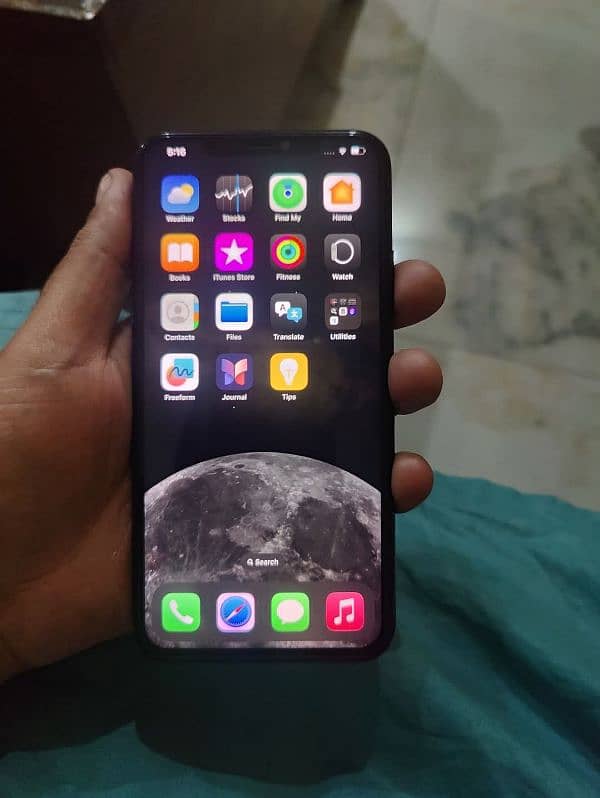 iPhone 11 pro max 64GB non PTA face id true tone active 1