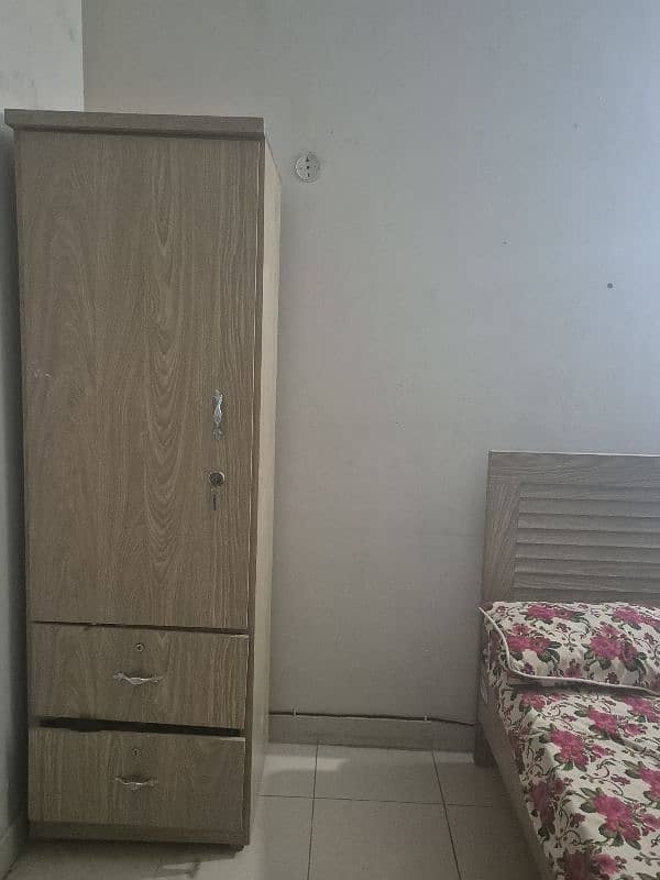 single bed with dressing table and wardrobe slightly used almost new 1