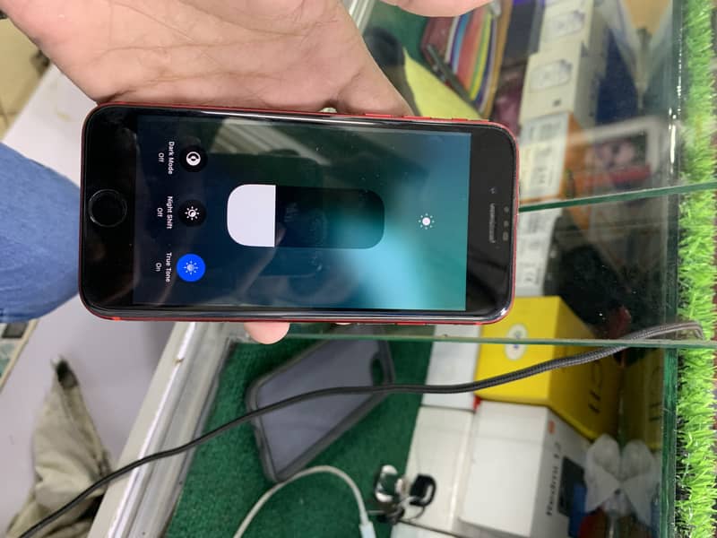 IPHONE SE2020 with BOX non PTA JV BH 76 6