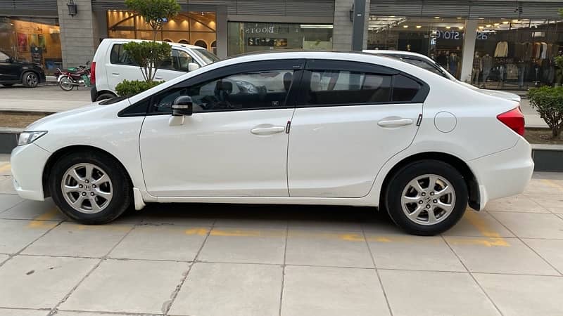 Honda Civic VTi 2013 5