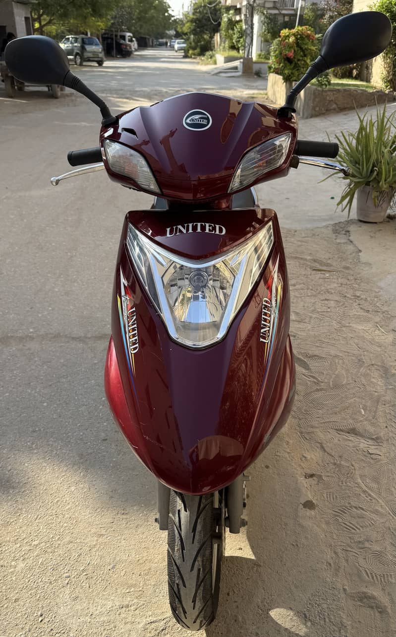 United Scooty 4