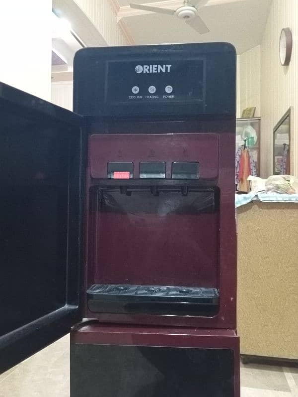 Orient dispenser 11