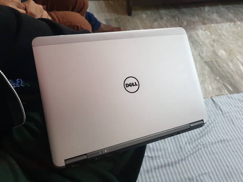 Laptop i5 4th gen 1