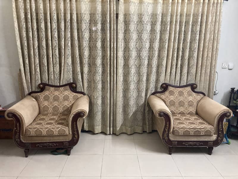 5 seater sofa set good condition 1