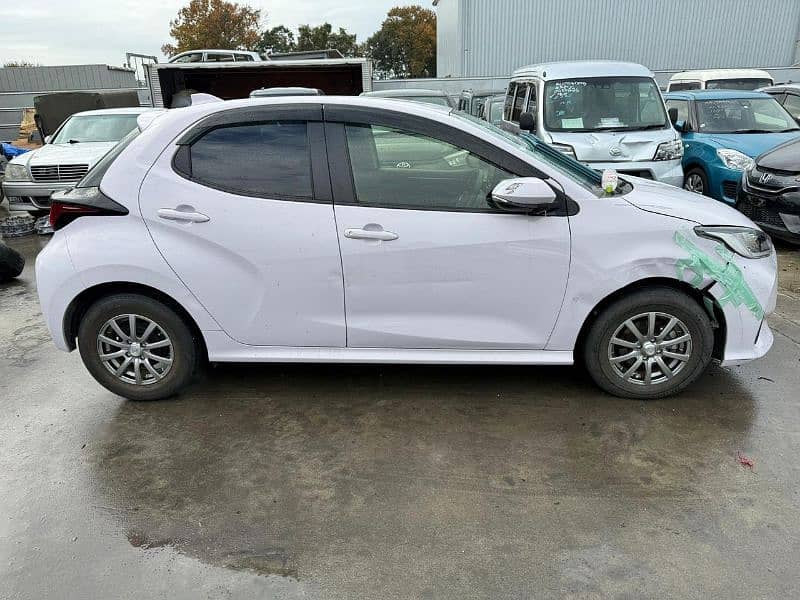 Toyota Yaris Hatchback G Led Model 2022 6