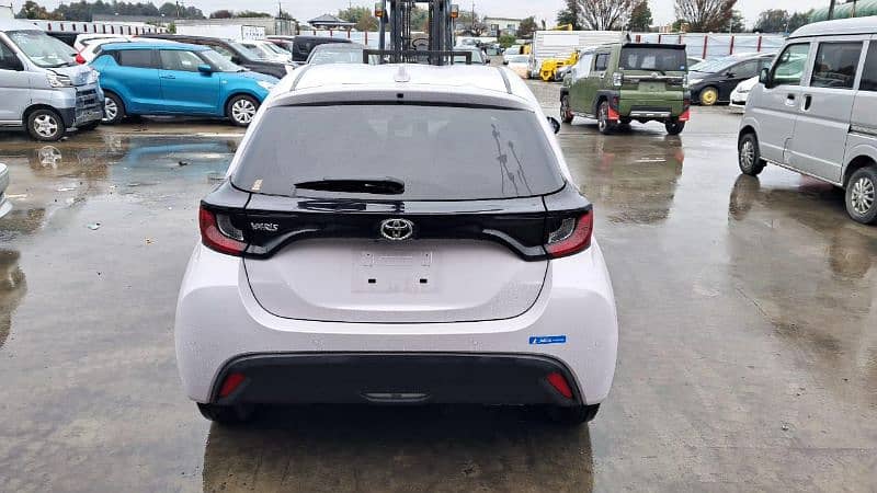 Toyota Yaris Hatchback G Led Model 2022 7