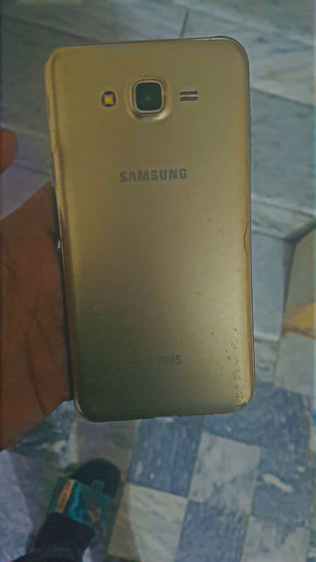 samsung j700 7