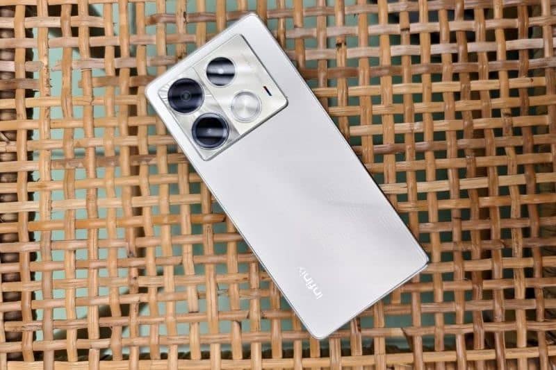 Infinix Note 40 Limited Edition 4