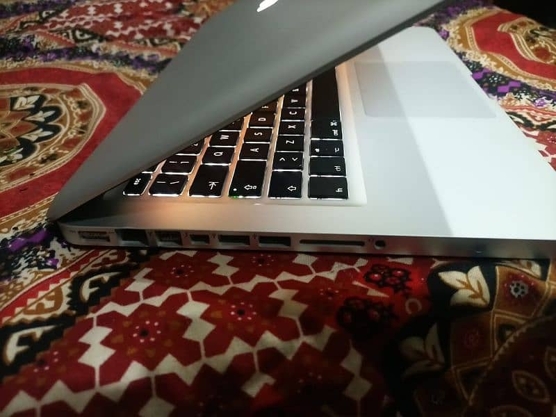 MacBook Pro 13 inch Mid 2012 i7 urgent for sale 2