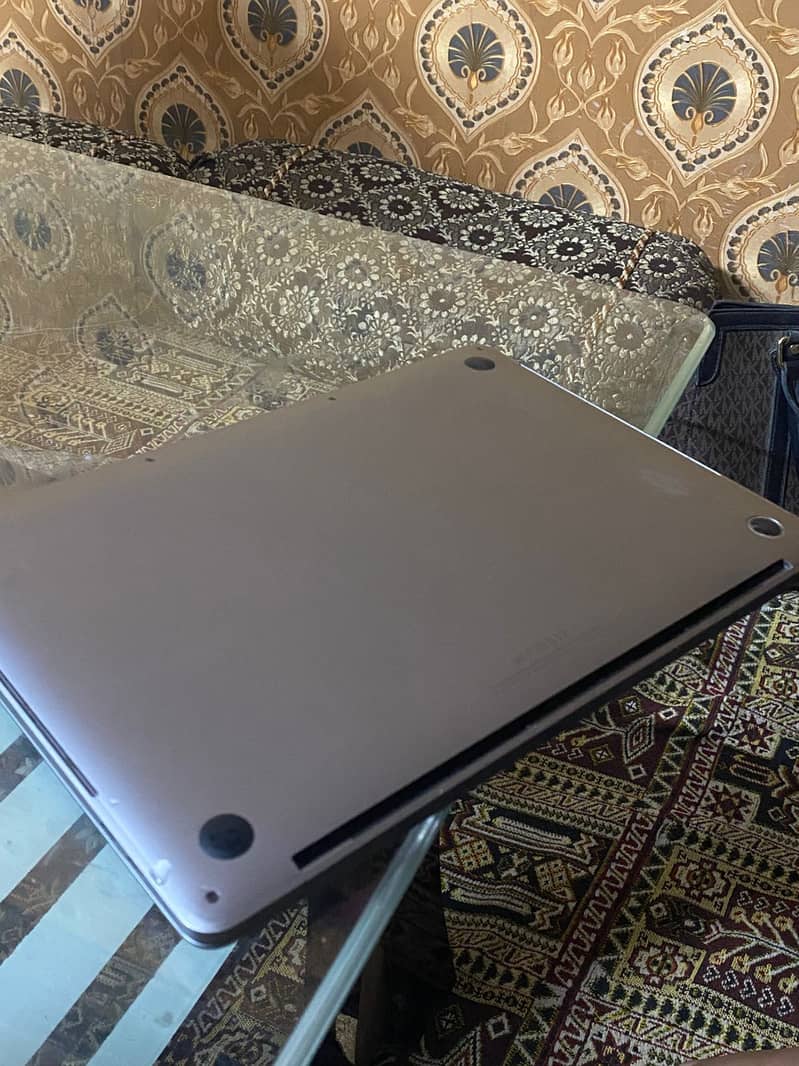 Mac book pro 4