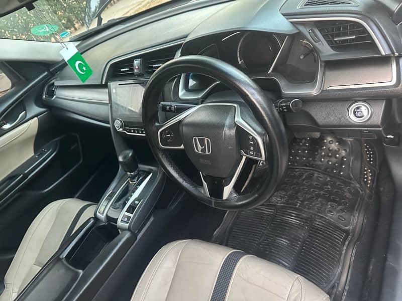 Honda Civic Oriel 2019 10