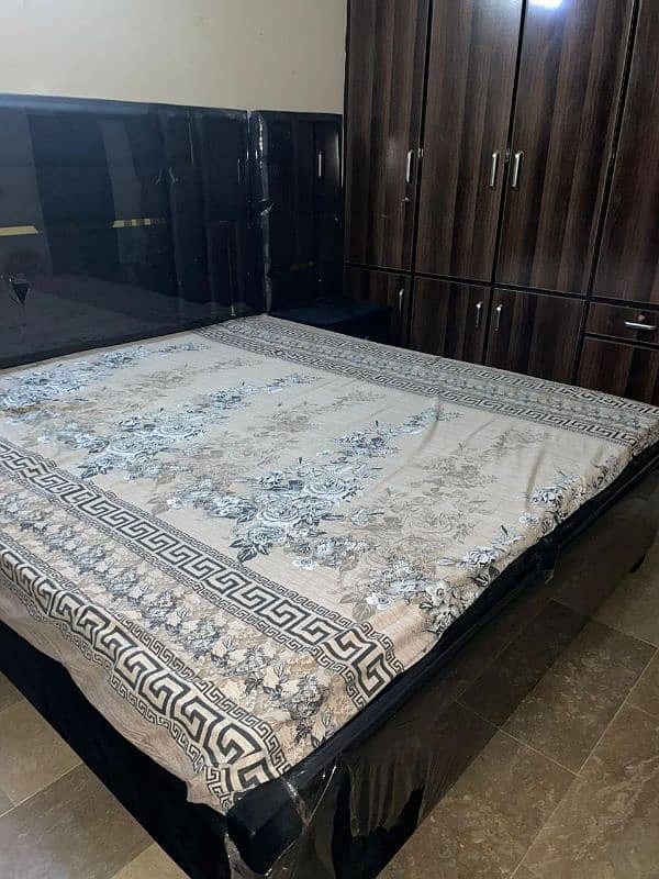 New bed with dressing 5