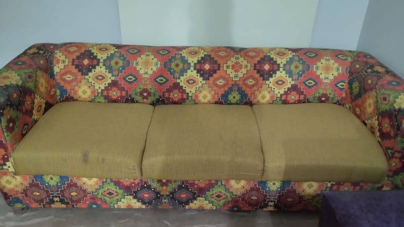 sofa set 5 seater urgent 1