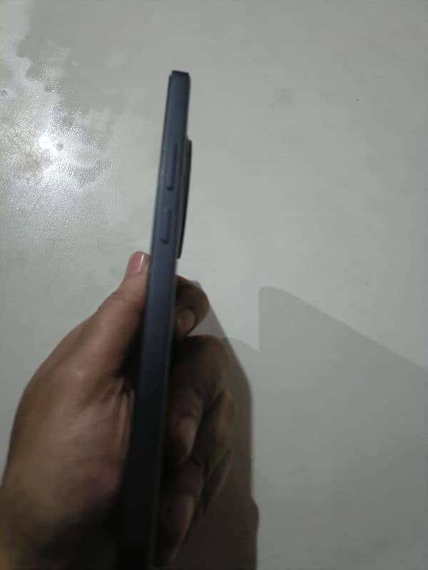 Realme 13 plus 12 / 256 5g 10 / 10 25 days used only 4