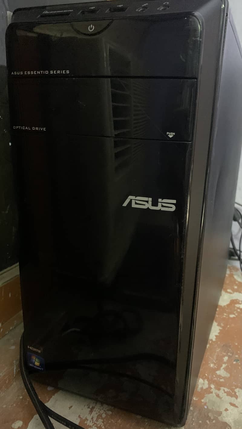 Asus Amd Esentio series Gaming pc 0