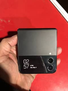 Samsung z flip 4 non pta 10/10 condition