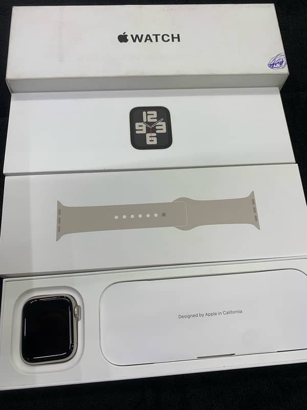 Apple watch SE 2 44mm starlight 0