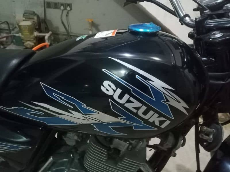 Suzuki 150 GS  first owner 03149373861 7