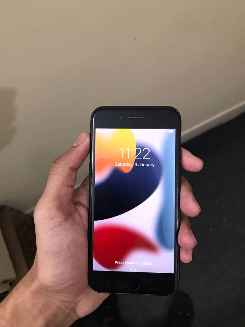 Iphone 7 128 gb Official Pta Approved 0