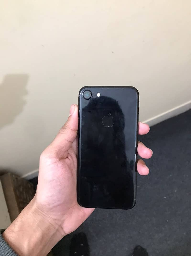 Iphone 7 128 gb Official Pta Approved 5