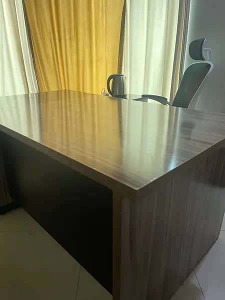 office table for urgent sale 4