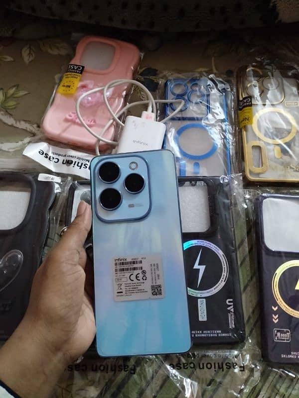 I Am selling my new phone Hot 40 pro 256 gb 16 Ram 4